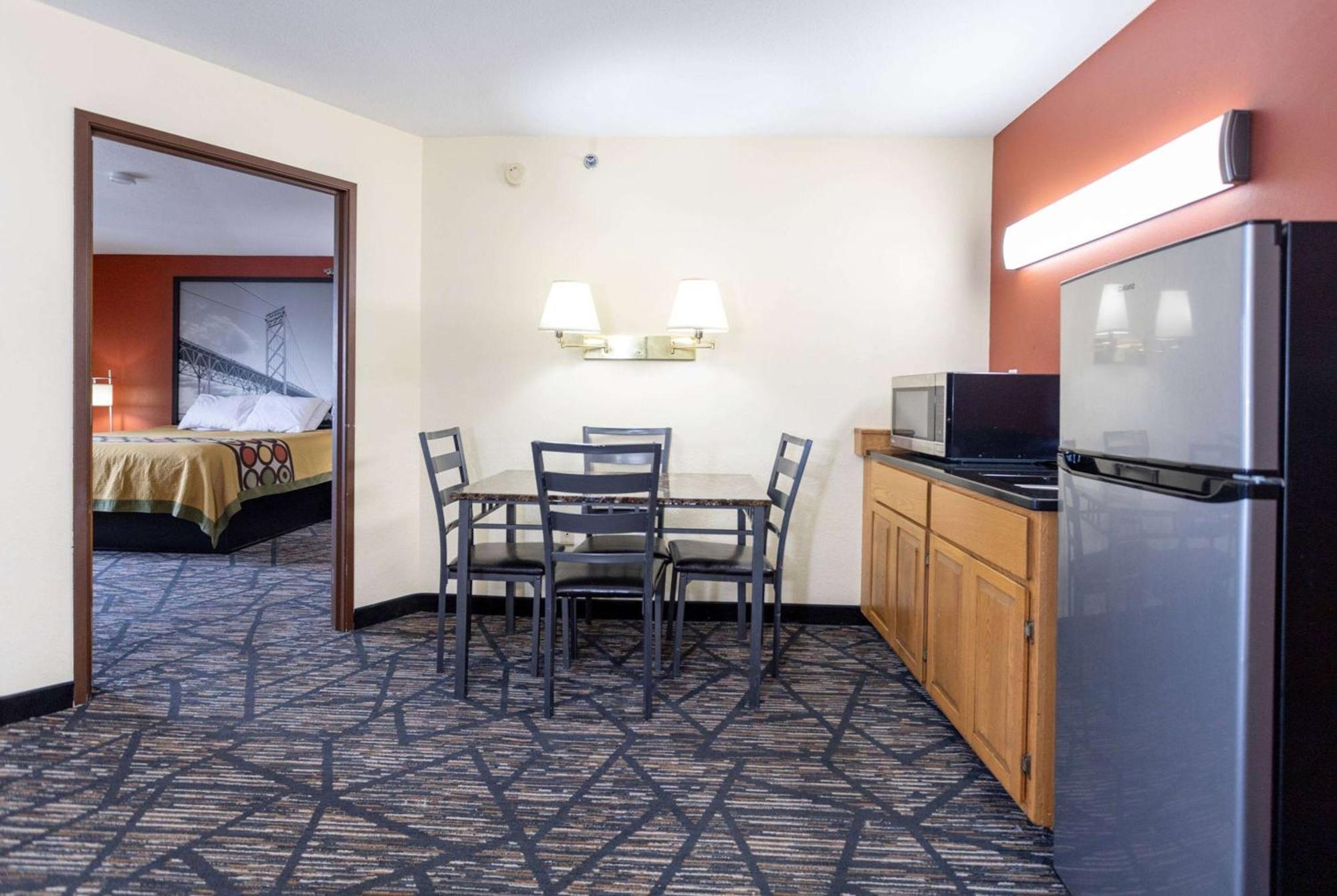 Motel Super 8 By Wyndham Big Rapids Exterior foto