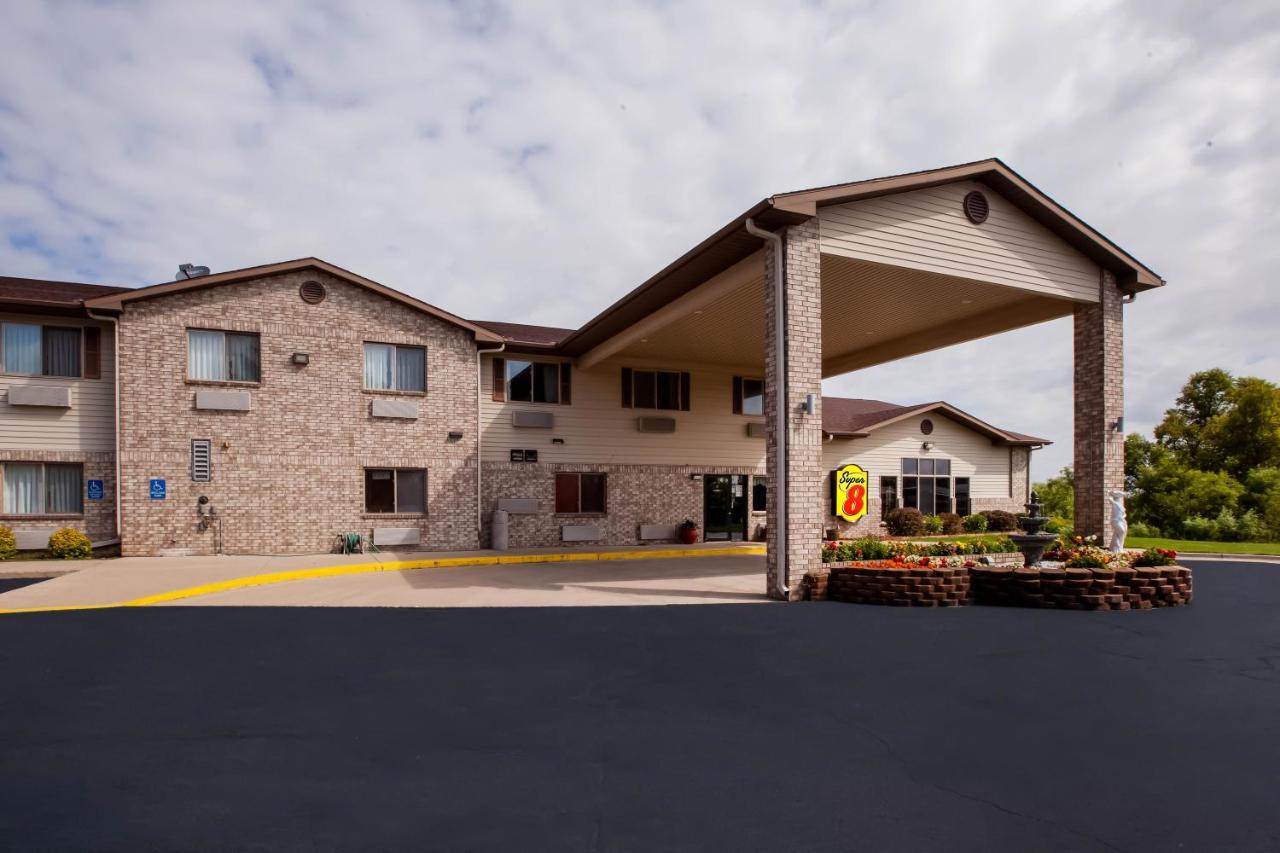 Motel Super 8 By Wyndham Big Rapids Exterior foto